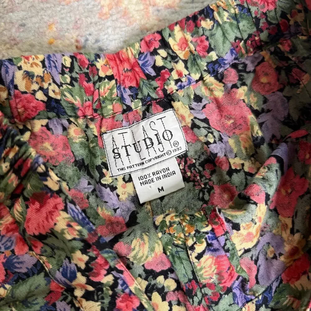 Vintage 90s cottagecore floral whimsical midi skirt